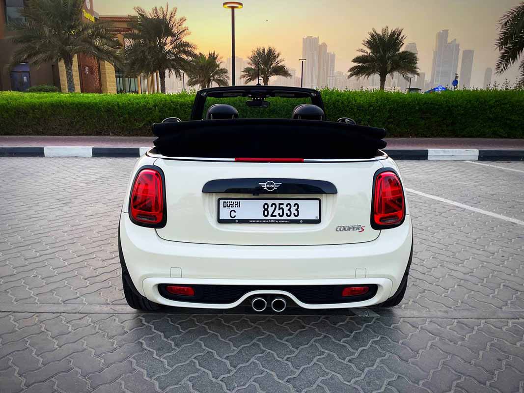 Mini Cooper convertible (White)