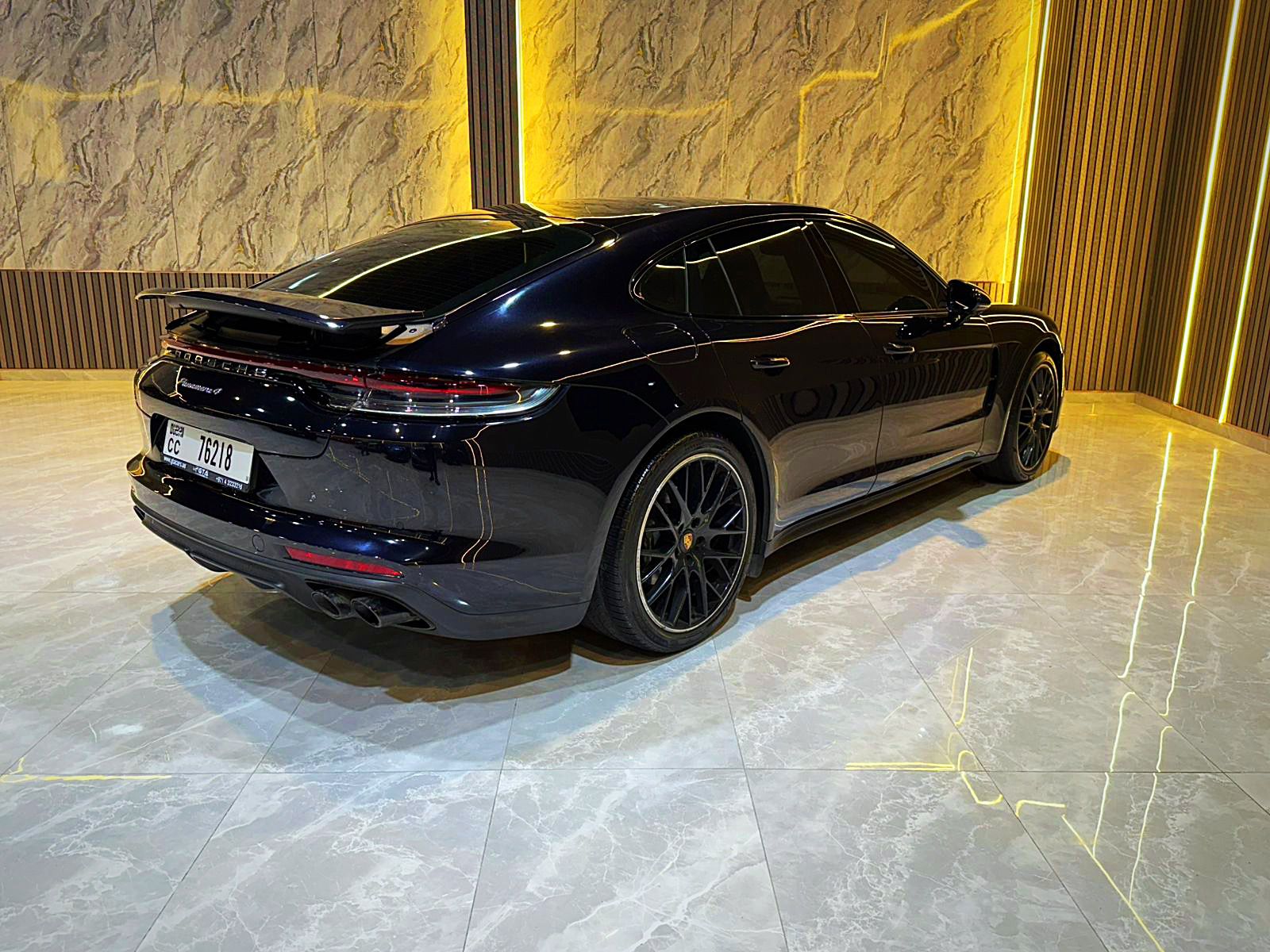 Porsche Panamera 4