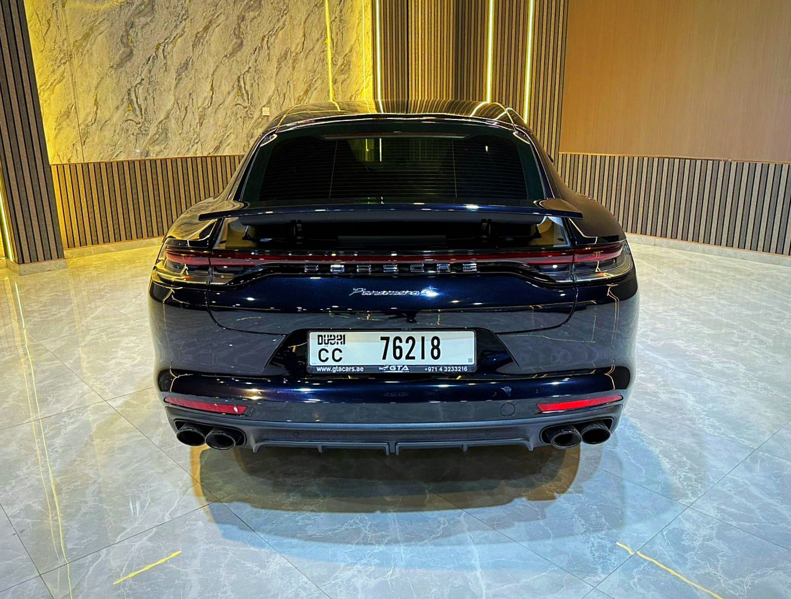 Porsche Panamera 4