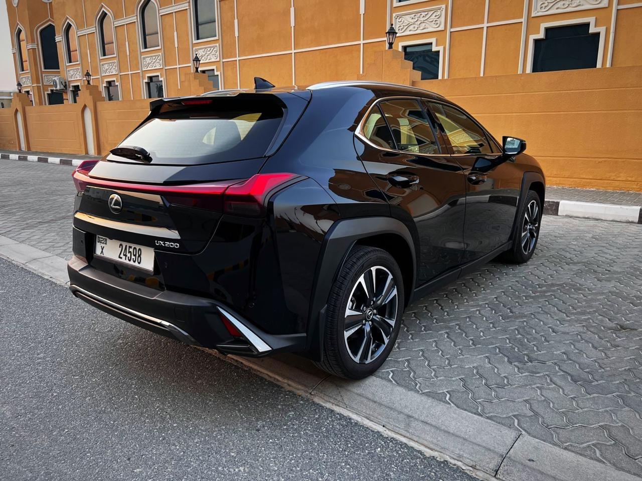 Lexus Ux 200