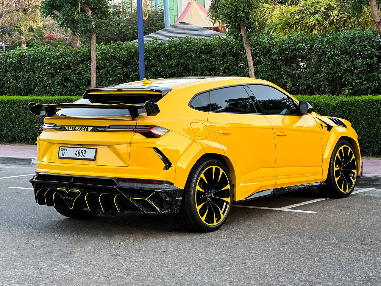 Lamborgini Urus mansory