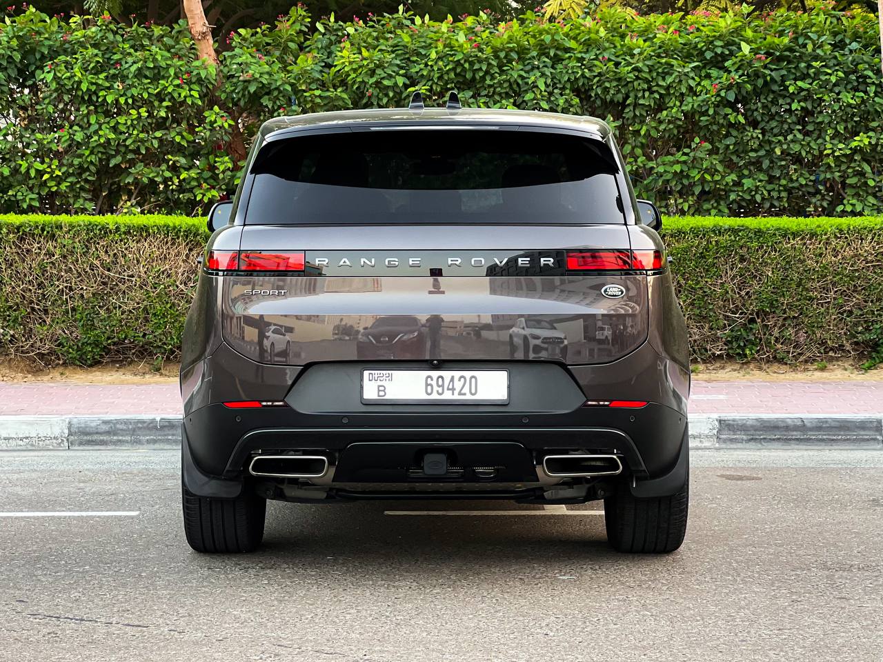 Range Rover Sport brown