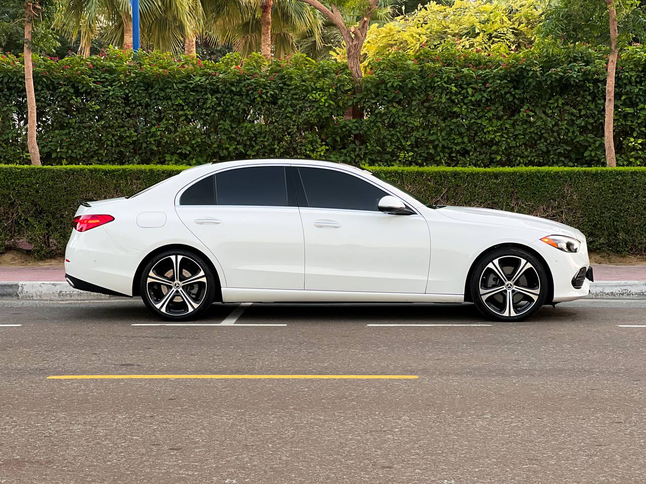 Mercedes C300 (White)