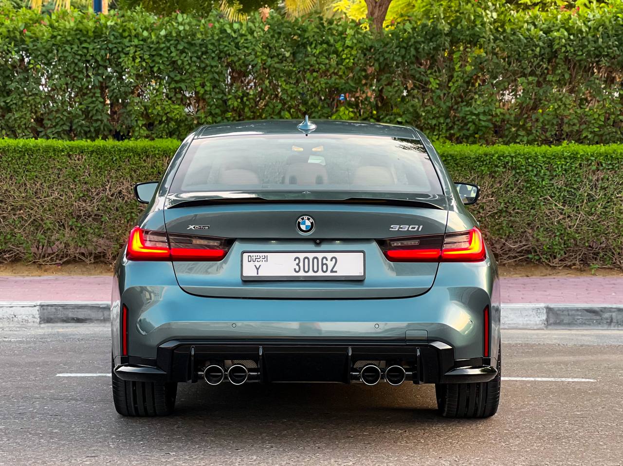 BMW 330i green