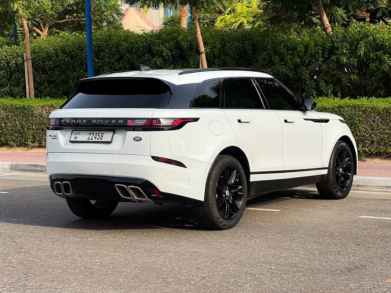 Range Rover Velar white