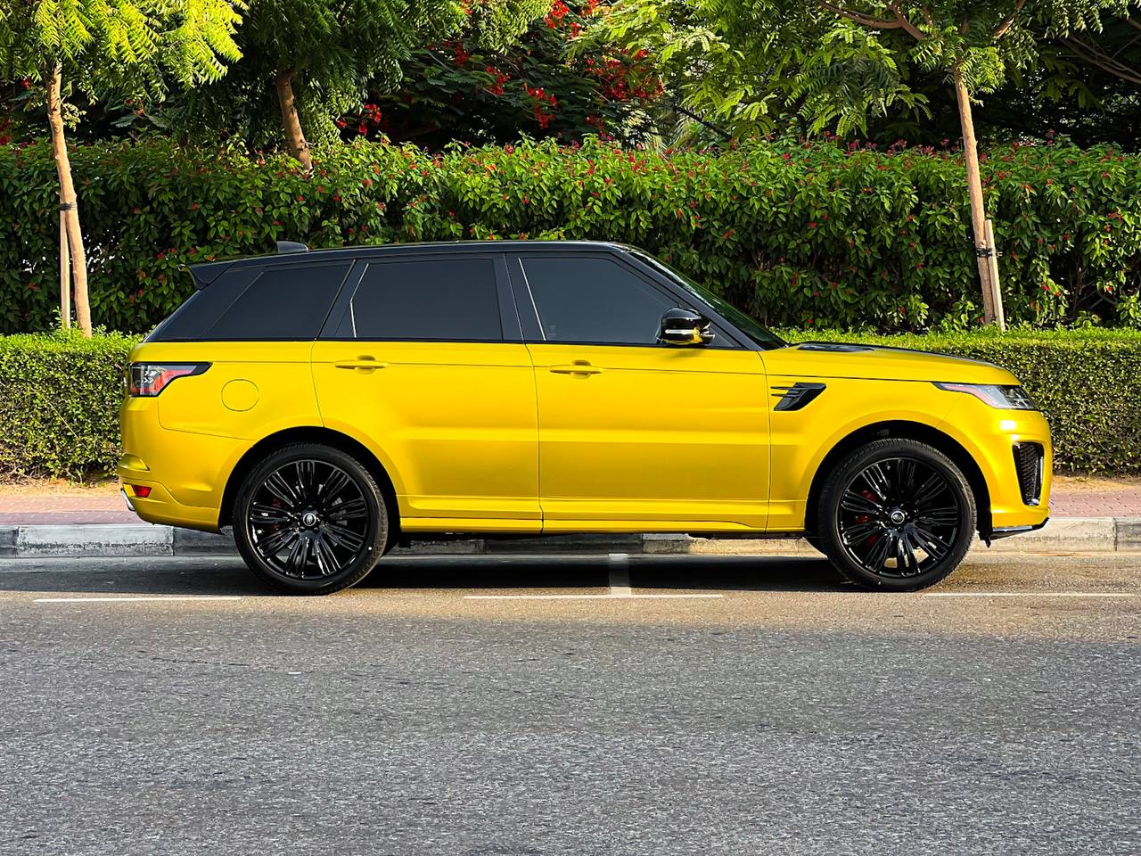 Range Rover Sport Gold