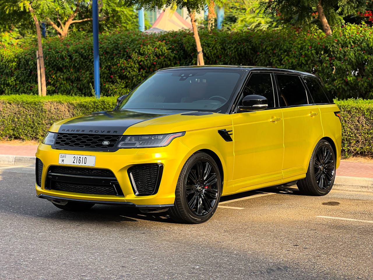 Range Rover Sport Gold