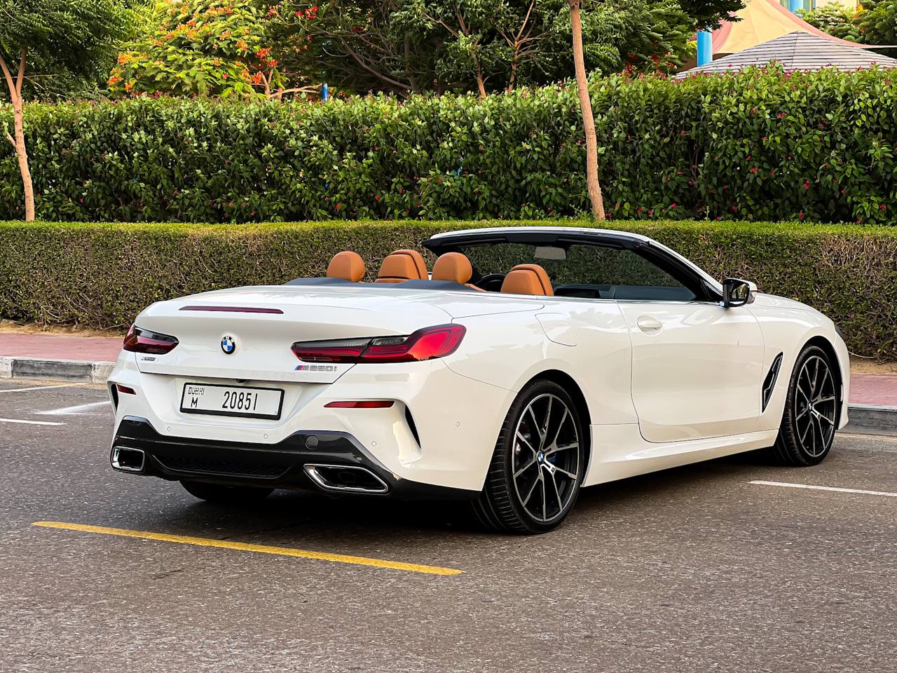 BMW 850 convertible