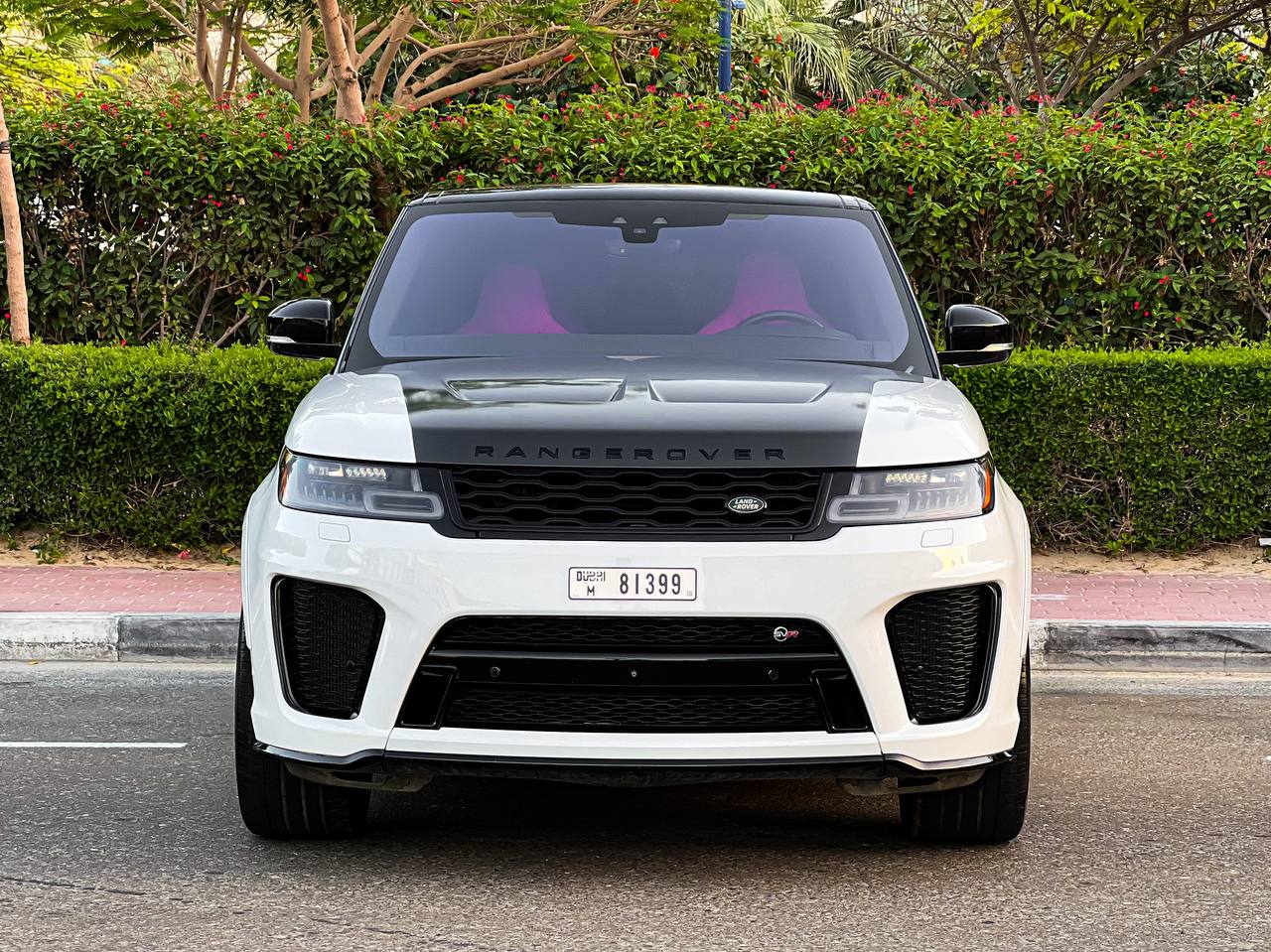 Range Rover Svr white