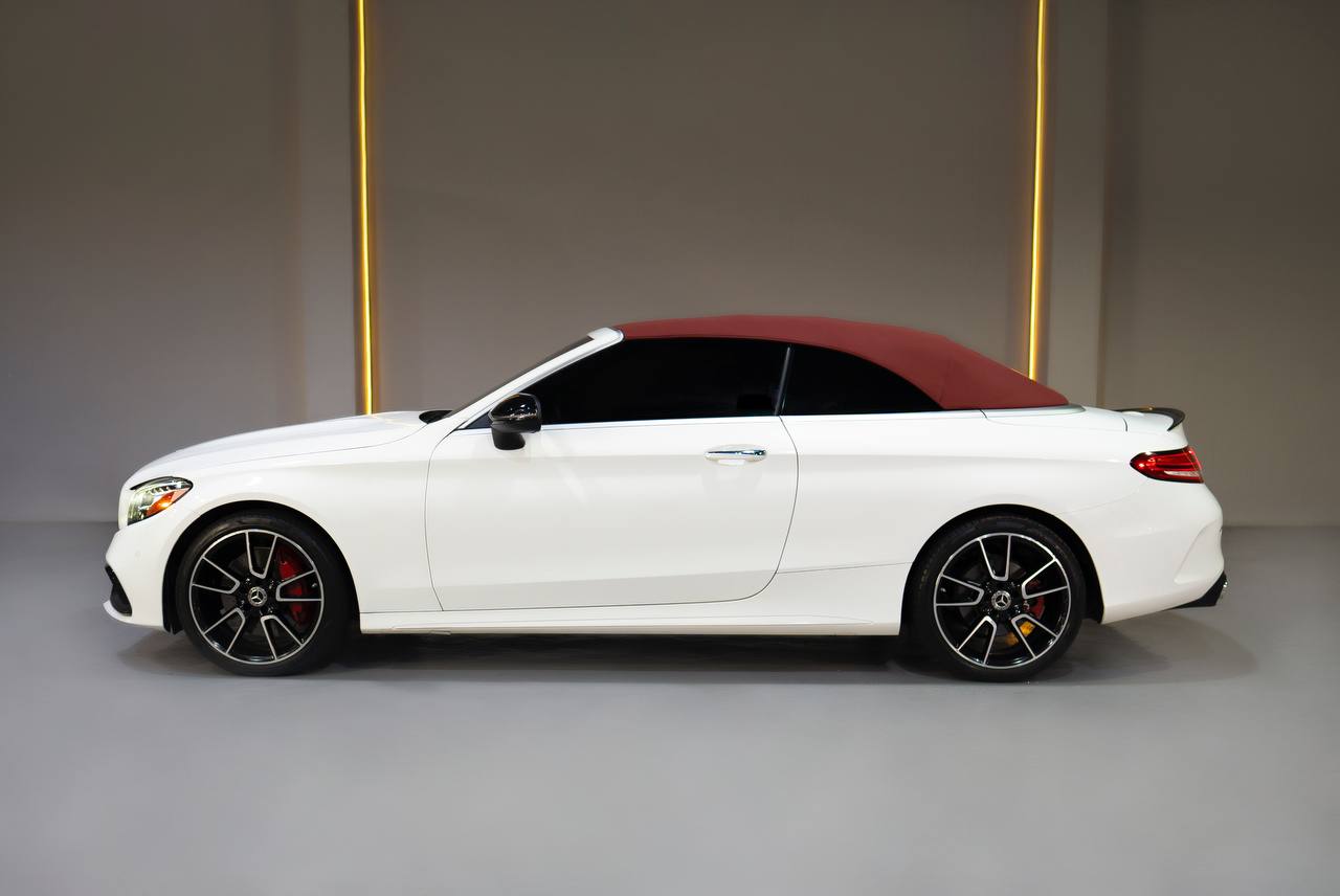 Mercedes C300 convertible (White)