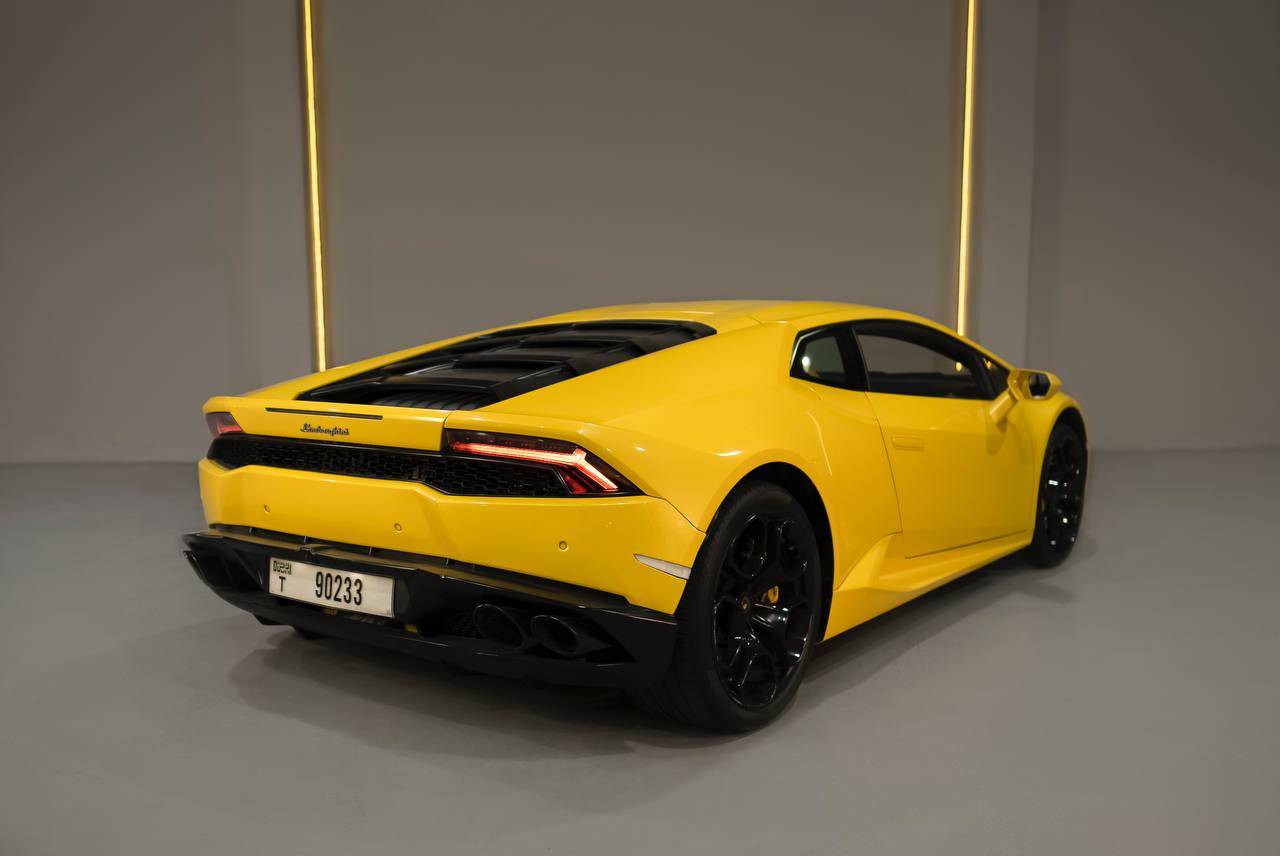  Lamborghini Huracan (Yellow)