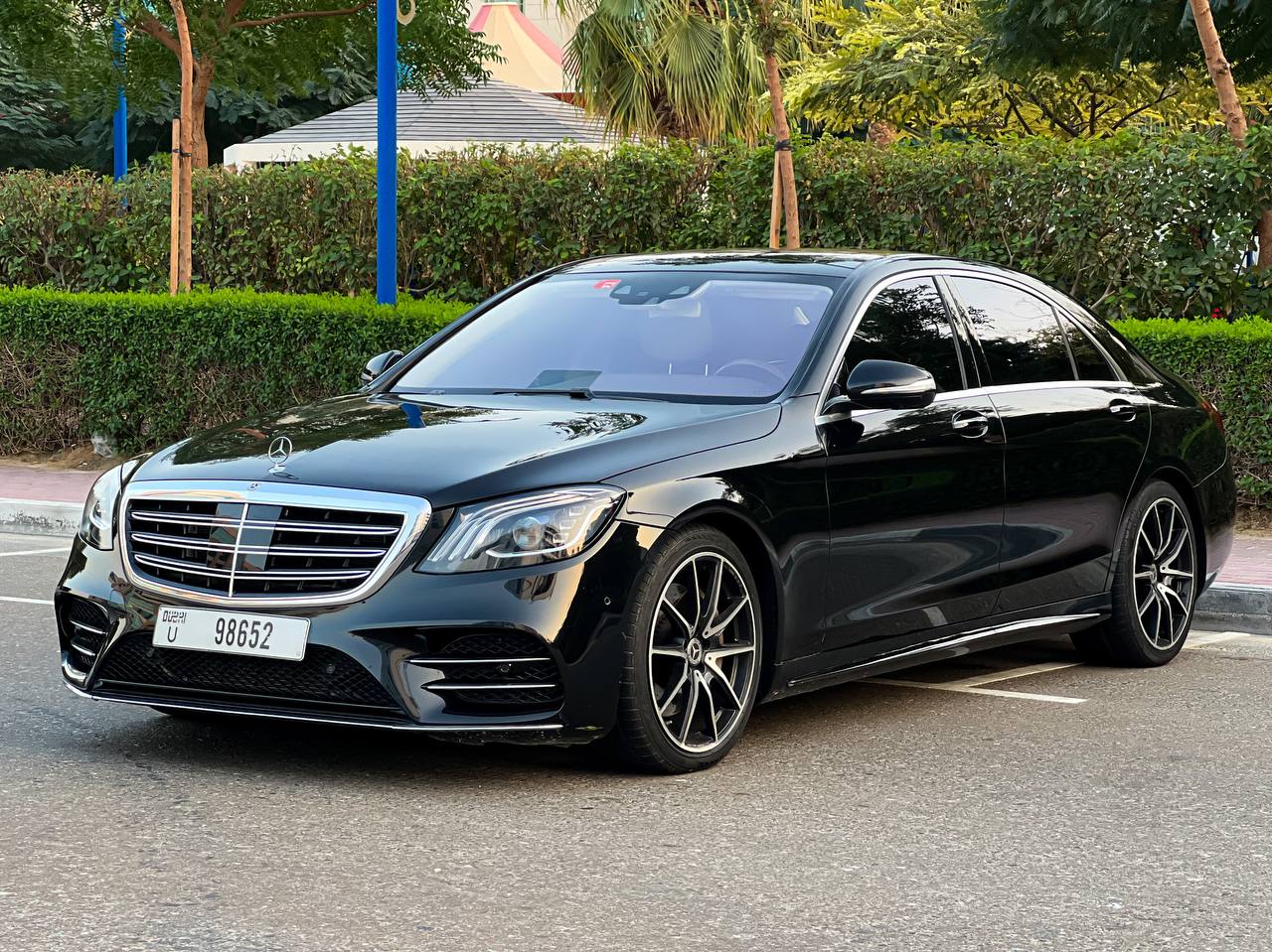 Mercedes  S560