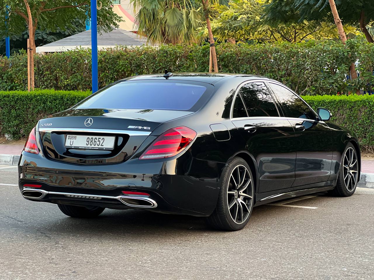 Mercedes  S560