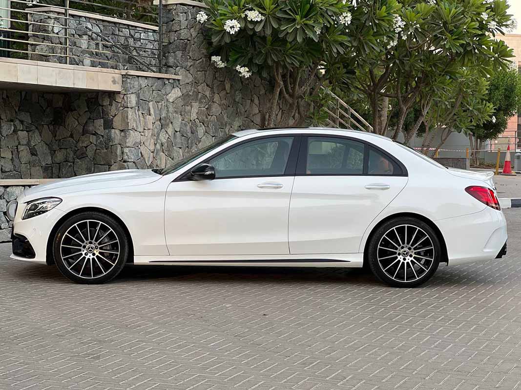 Mercedes C 300 (White)