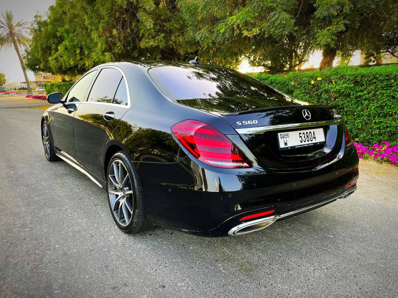 Mercedes S560 (Black)