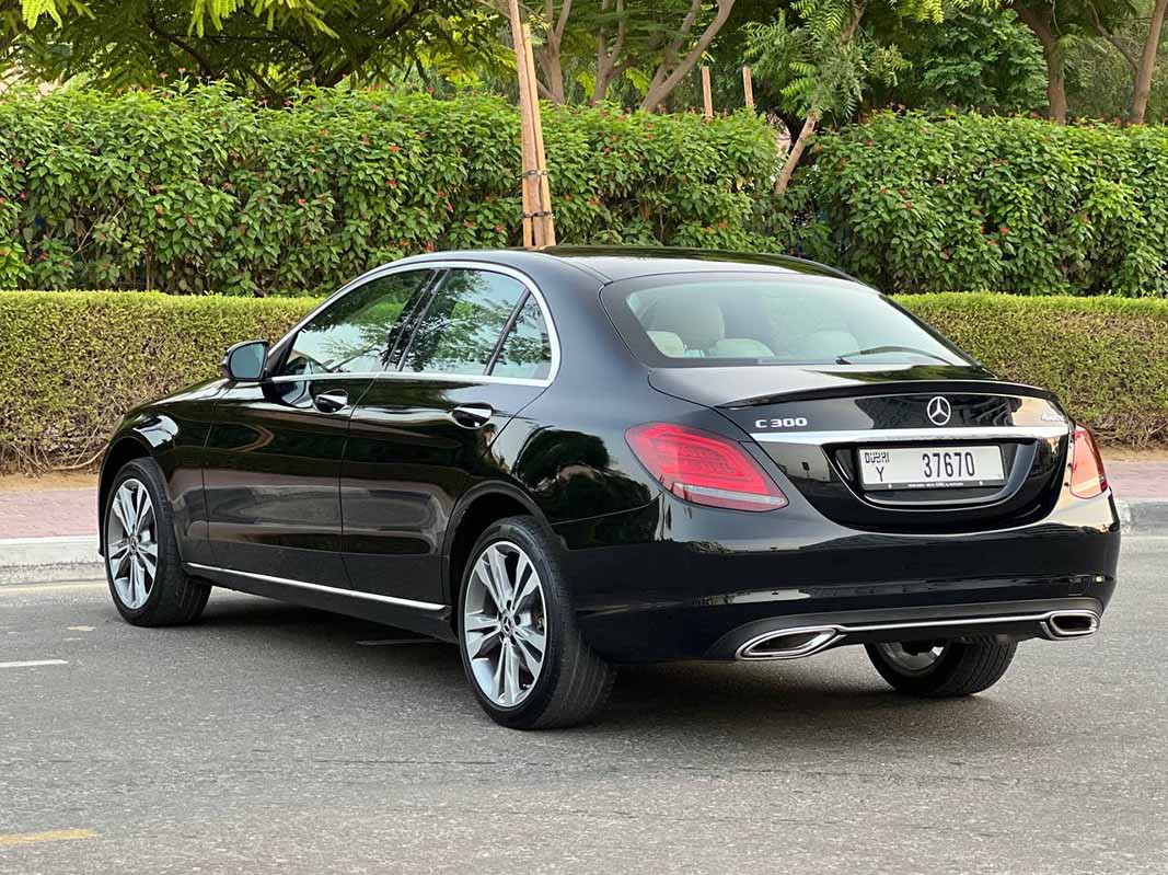 Mercedes C300 (Black)