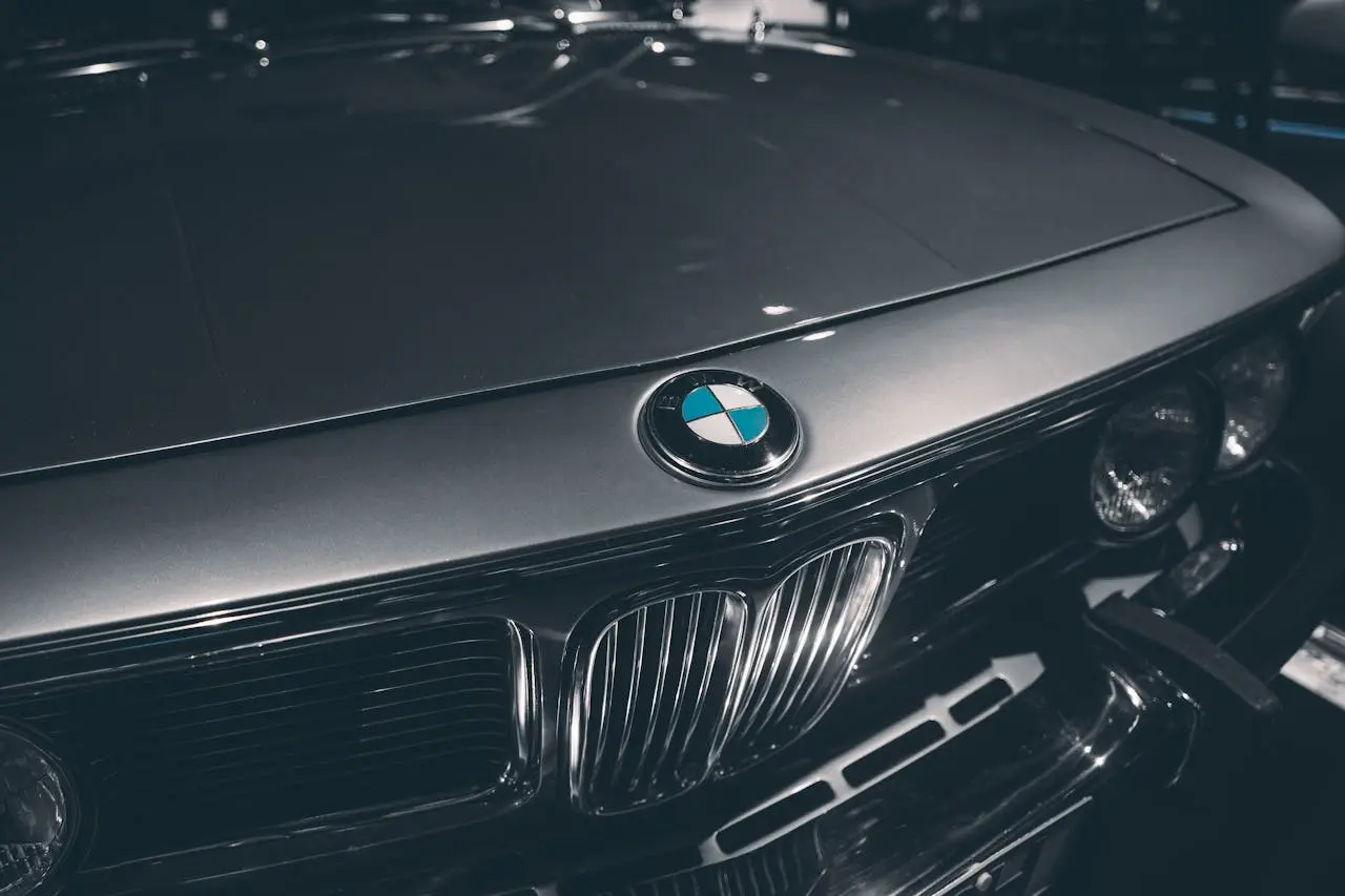 Sports Car Rental in Dubai: Rent a BMW for Your Dream Wedding